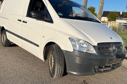 Mercedes-Benz Vito 218.569 km 4.555 € München 81245