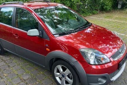 Ford Fiesta 194.000 km 1.999 &euro; Dresden 01139