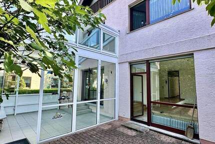 Wohnen mit Weitblick - Ihr neues Zuhause mit Wintergarten und Gartenidylle