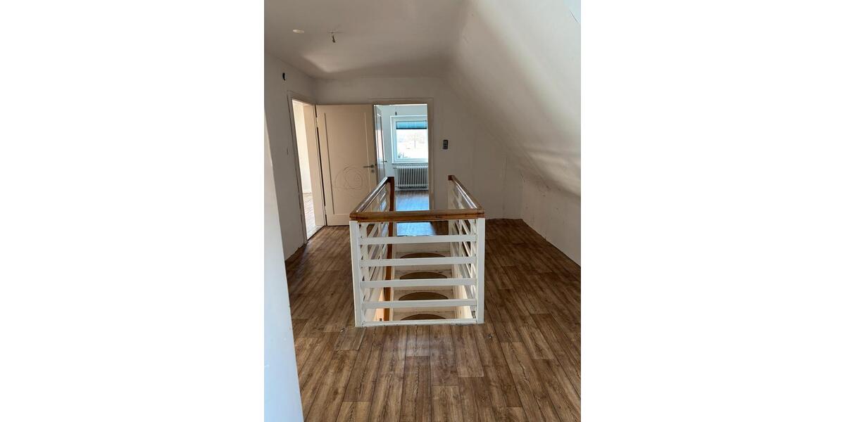 Einfamilienhaus Steyerberg - 8 Zimmer, 20 m&sup2;, 180.000&euro; | Angebot:25961621