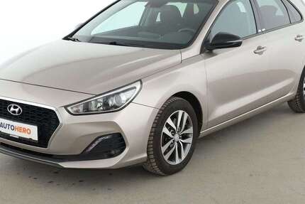 Hyundai i30 74.198 km 12.650 &euro; Köln 50739