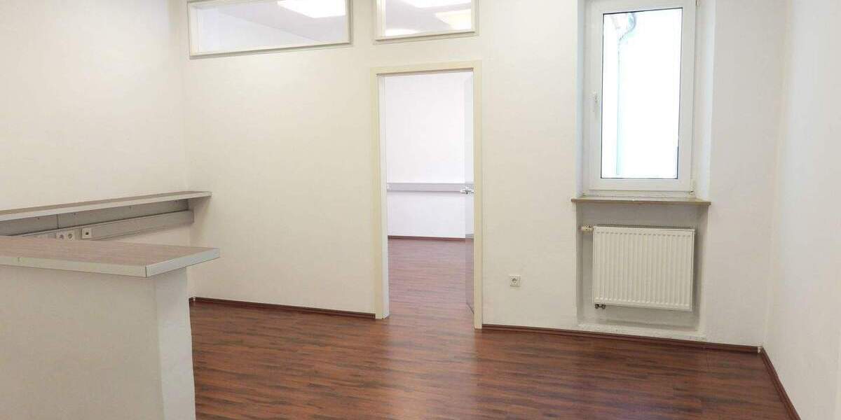 Gewerbeobjekt Nürnberg St Peter - 4 Zimmer, 128 m&sup2;, 890&euro; | Angebot:26843714