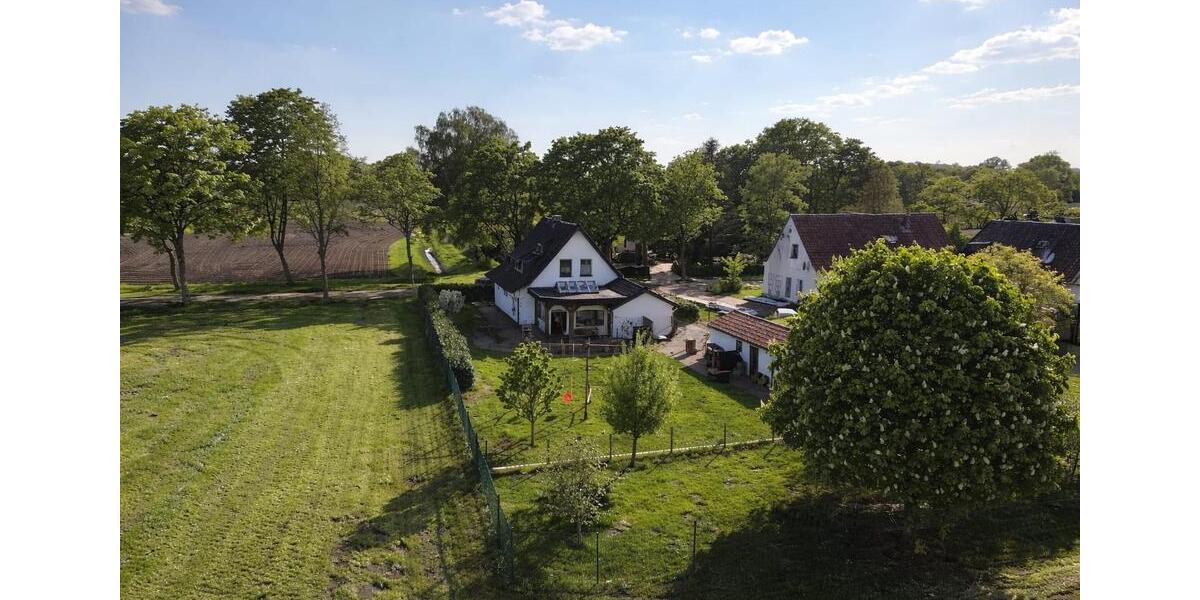 Einfamilienhaus Wagenfeld - 5 Zimmer, 135 m&sup2;, 230.000&euro; | Angebot:24425470