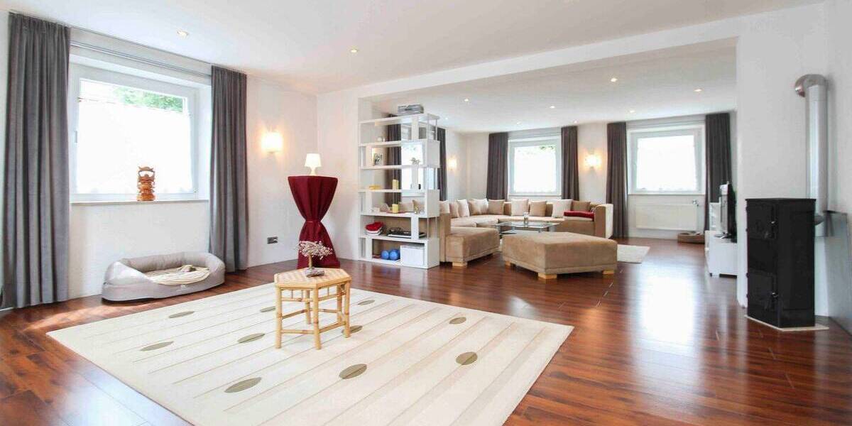 Mehrfamilienhaus, Wohnhaus Pfaffenhofen an der Ilm Pfaffenhofen a d Ilm - 6 Zimmer, 370 m&sup2;, 925.000&euro; | Angebot:26291021