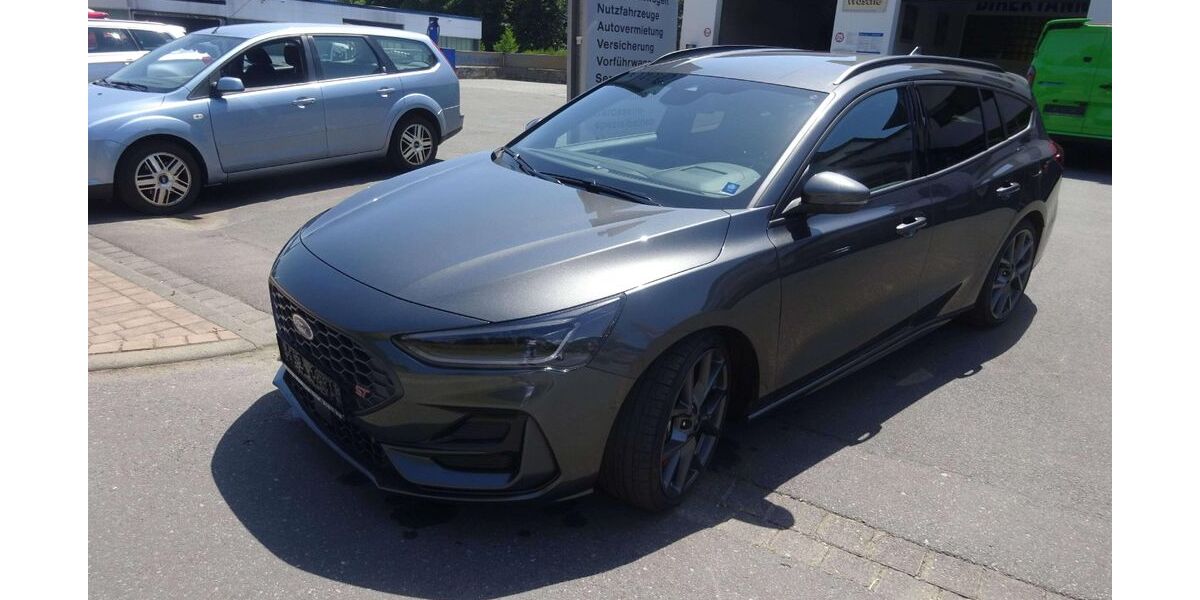 Ford Focus 9.800 km 35.900 &euro; Kirchzell 63931