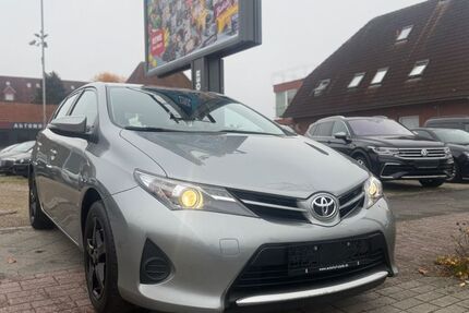 Toyota Auris 73.775 km 8.790 &euro; Stade 21680