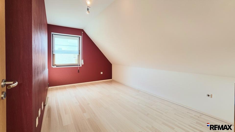 Maisonettenwohnung Nordstemmen - 6.5 Zimmer, 150 m&sup2;, 1.200&euro; | Angebot:26194008