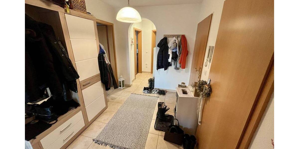 Etagenwohnung Freilassing - 3 Zimmer, 70 m&sup2;, 950&euro; | Angebot:26307352
