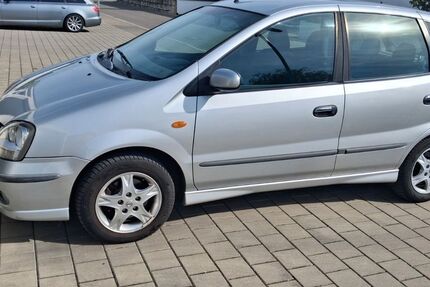 Nissan Almera Tino 134.000 km 2.900 &euro; Messkirch 88605