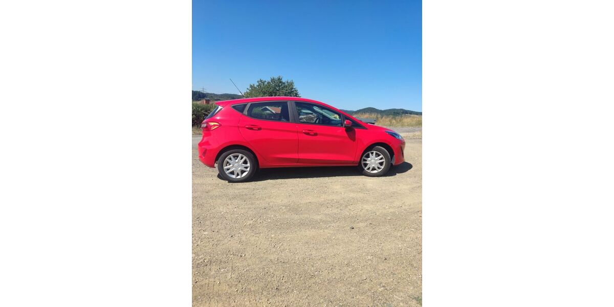 Ford Fiesta 125.000 km 5.499 &euro; Mittenaar 35756