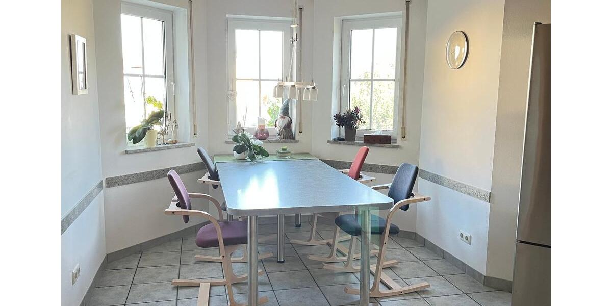Einfamilienhaus Regenstauf - 7 Zimmer, 276 m&sup2;, 1.349.000&euro; | Angebot:27095895