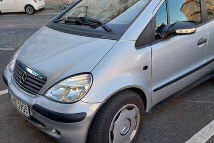 Mercedes-Benz A 170 174.000 km 1.100 € Nürnberg 90403