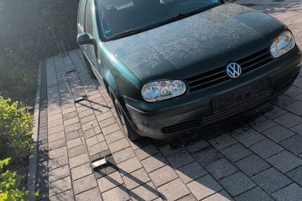 VW Golf 318.000 km 650 &euro; Umpferstedt 99441