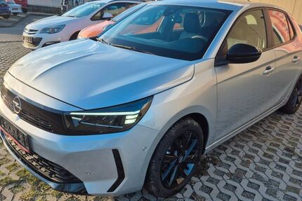 Opel Corsa 11.235 km 14.490 &euro; Roßwein 04741