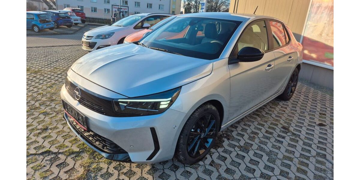 Opel Corsa 11.235 km 14.490 &euro; Roßwein 04741