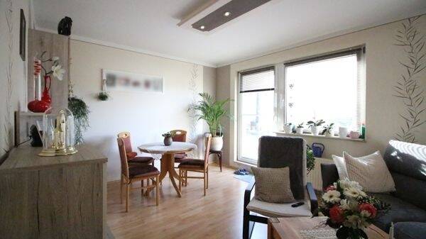 Etagenwohnung Aschersleben - 3 Zimmer, 90 m&sup2;, 74.000&euro; | Angebot:25672255