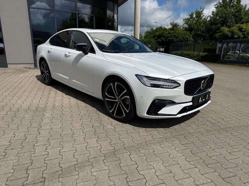 S90