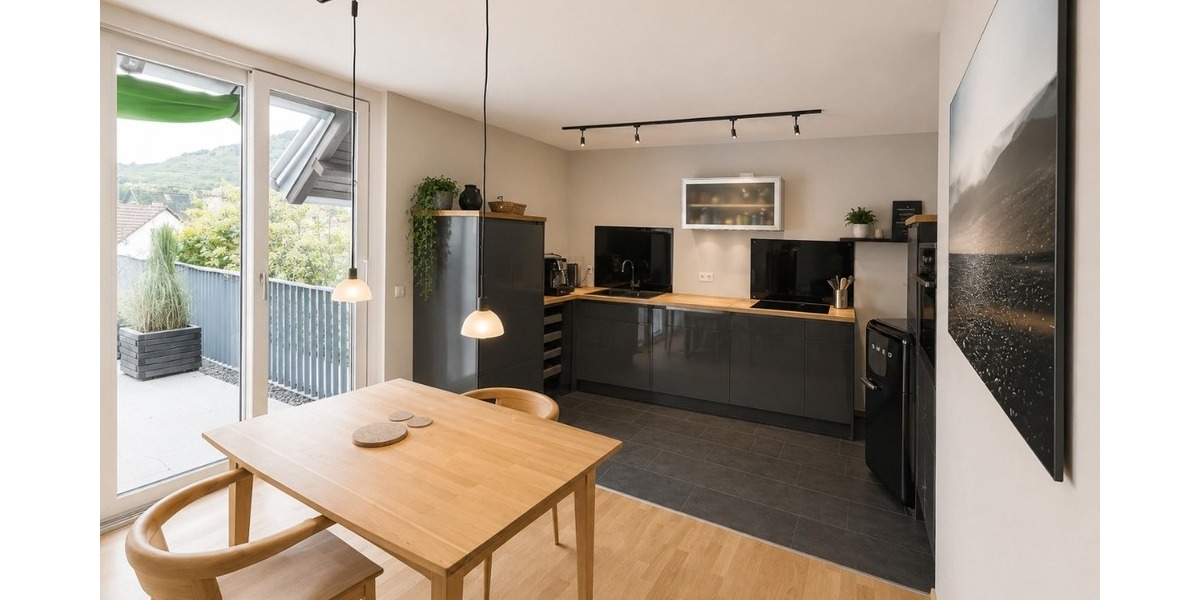 Hochwertige Maisonette mit Loftfeeling, Design-Elementen & Panorama Sonnenterrasse - Maisonettenwohnung Singen | Angebot:23475616