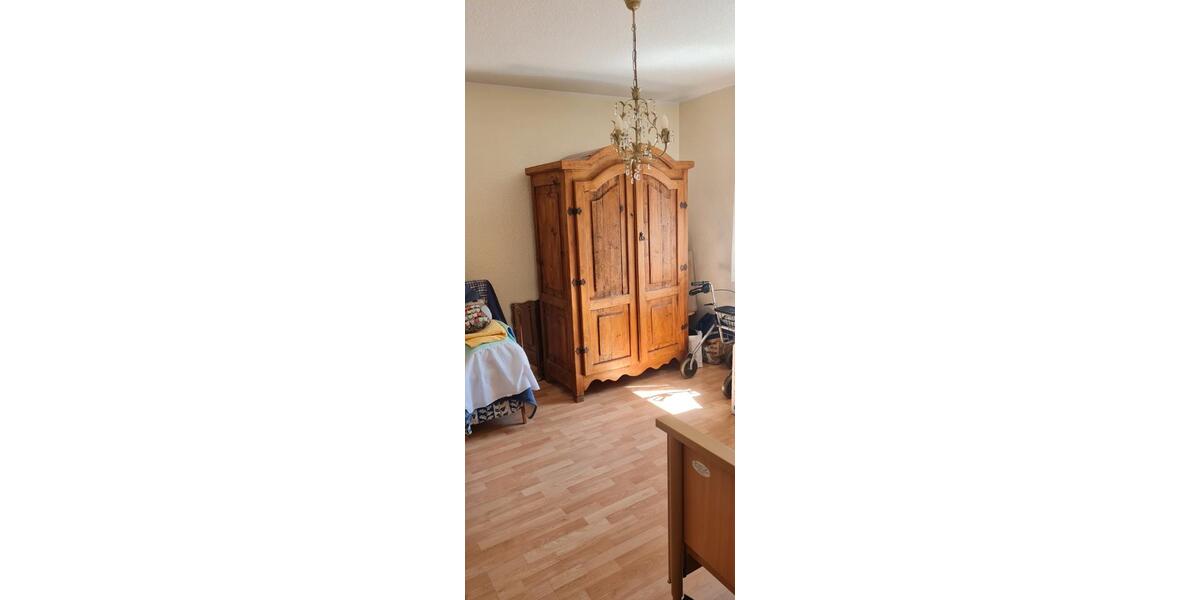 Etagenwohnung Bad Driburg - 2 Zimmer, 60 m&sup2;, 300&euro; | Angebot:26708595