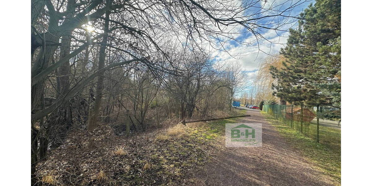 Grundstück Bitterfeld-Wolfen Holzweißig - 39.900&euro; | Angebot:25727896