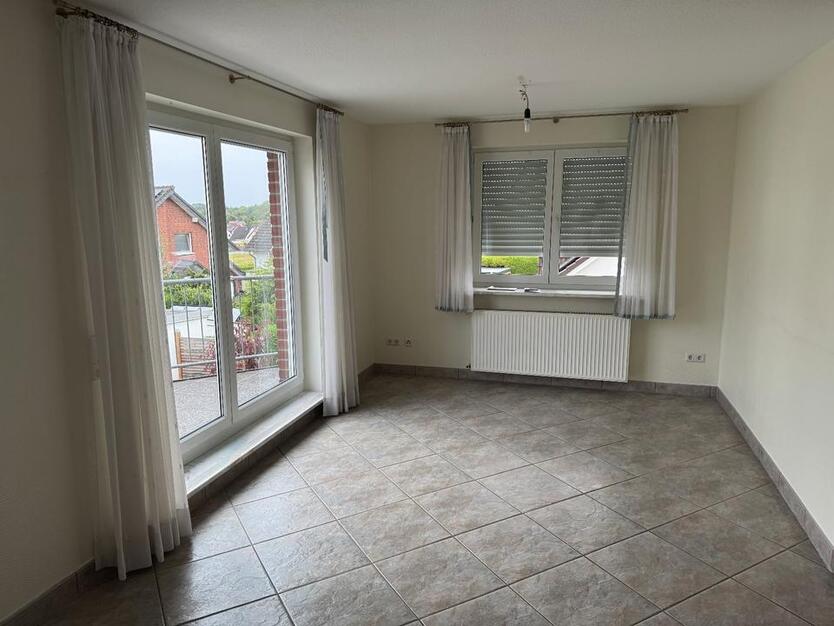 Fröndenberg-Hohenheide - helle 2-Zimmer-Wohnung mit Balkon zimmer