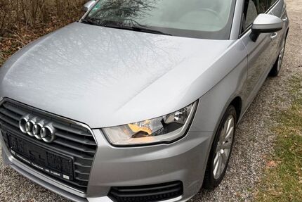 Audi A1 133.500 km 8.900 &euro; München 81827