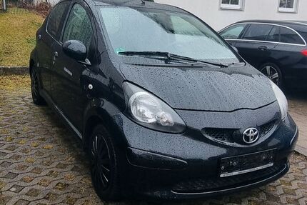 Toyota Aygo (X) 121.500 km 2.500 &euro; Memmingen 87700