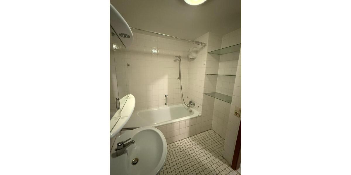 Etagenwohnung Ditzingen - 2.5 Zimmer, 58 m&sup2;, 900&euro; | Angebot:25965642