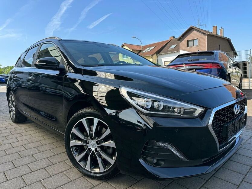 i30