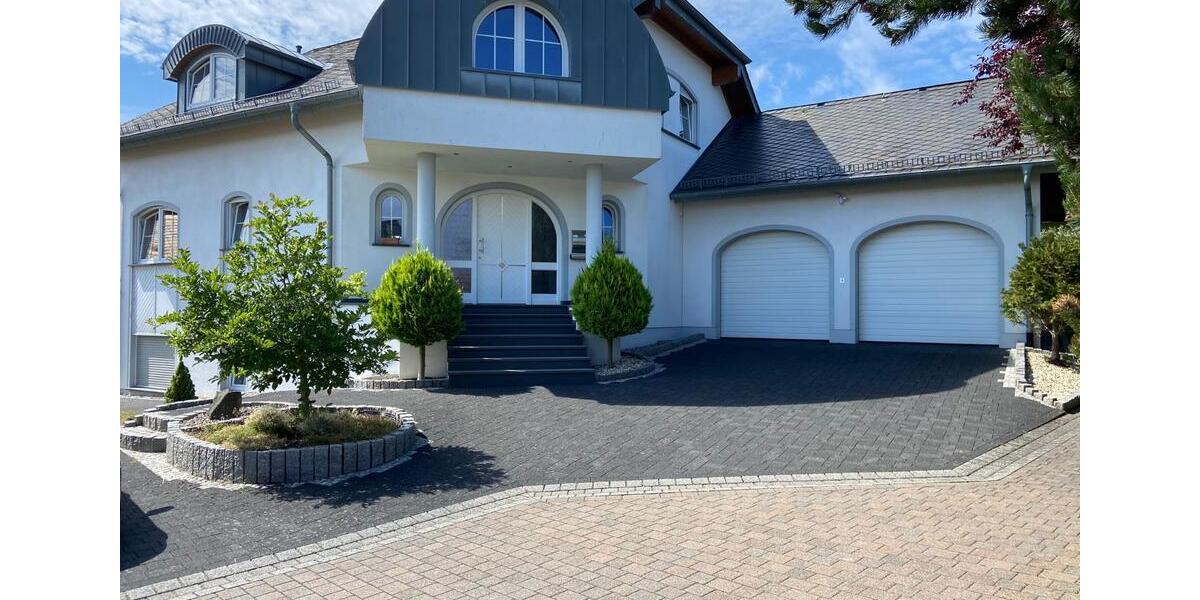 Einfamilienhaus Kelberg - 6 Zimmer, 210 m&sup2;, 1.500&euro; | Angebot:25364905