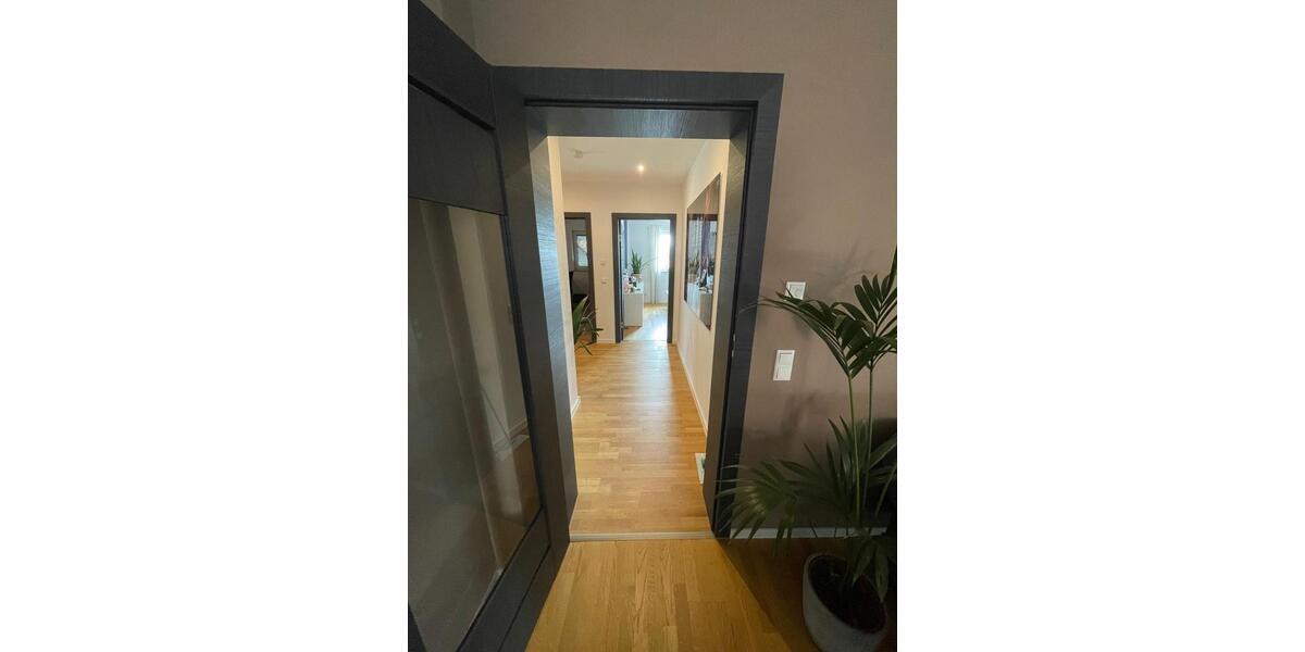 Dachgeschoßwohnung Tegernheim - 4 Zimmer, 116 m&sup2;, 684.000&euro; | Angebot:27021013