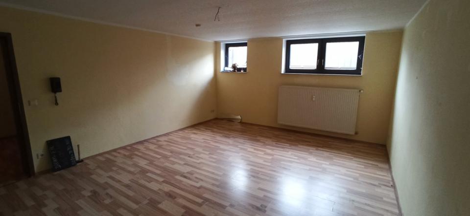 Etagenwohnung Brey - 2 Zimmer, 60 m&sup2;, 250&euro; | Angebot:26589376