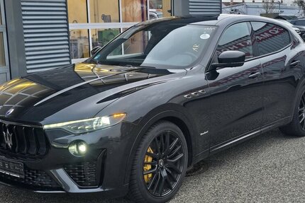 Maserati Levante GranSport Q4 BI XENON NAVI Luftfederung 65.000 km 51.998 &euro; Landau 76829