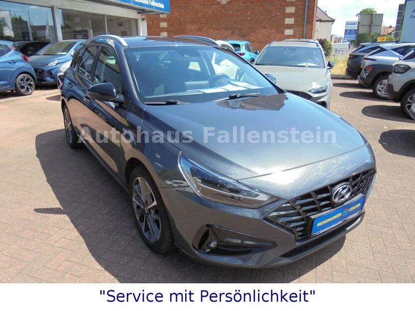i30