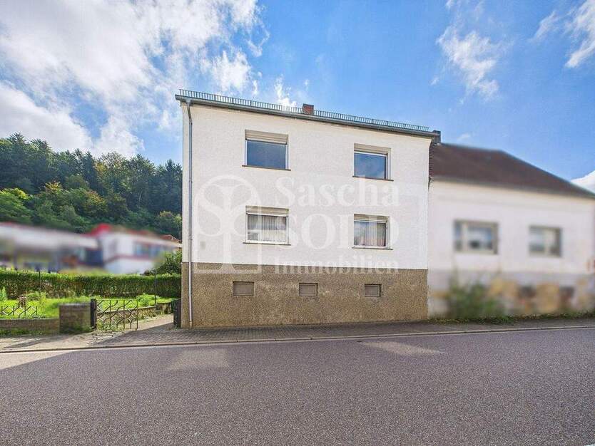 Doppelhaushälfte für Familien oder als Mehrgenerationenhaus mit Garage und Garten - Oberwürzbach 6 zimmer