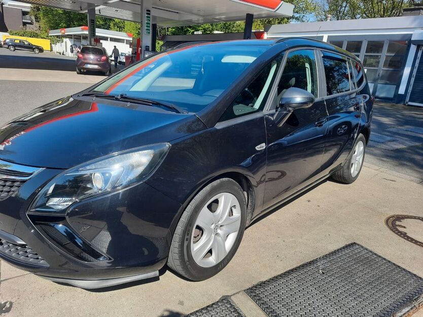 Opel Zafira Tourer 186.000 km 5.950 € Essen 45276