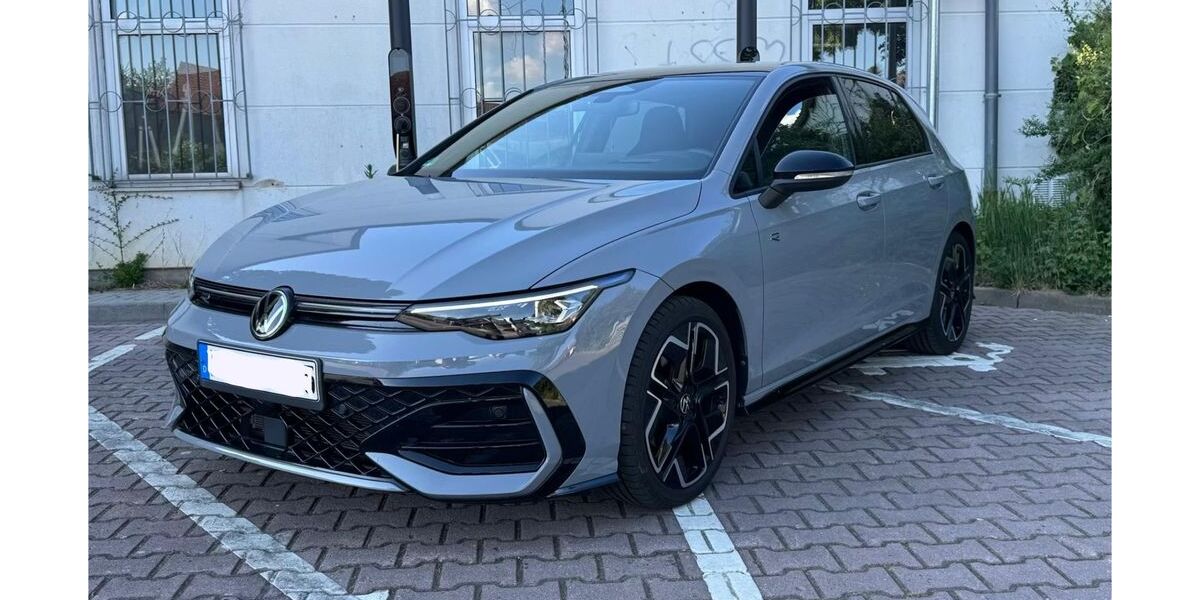 VW Golf 14.900 km 38.850 &euro; Frankfurt am Main 60388