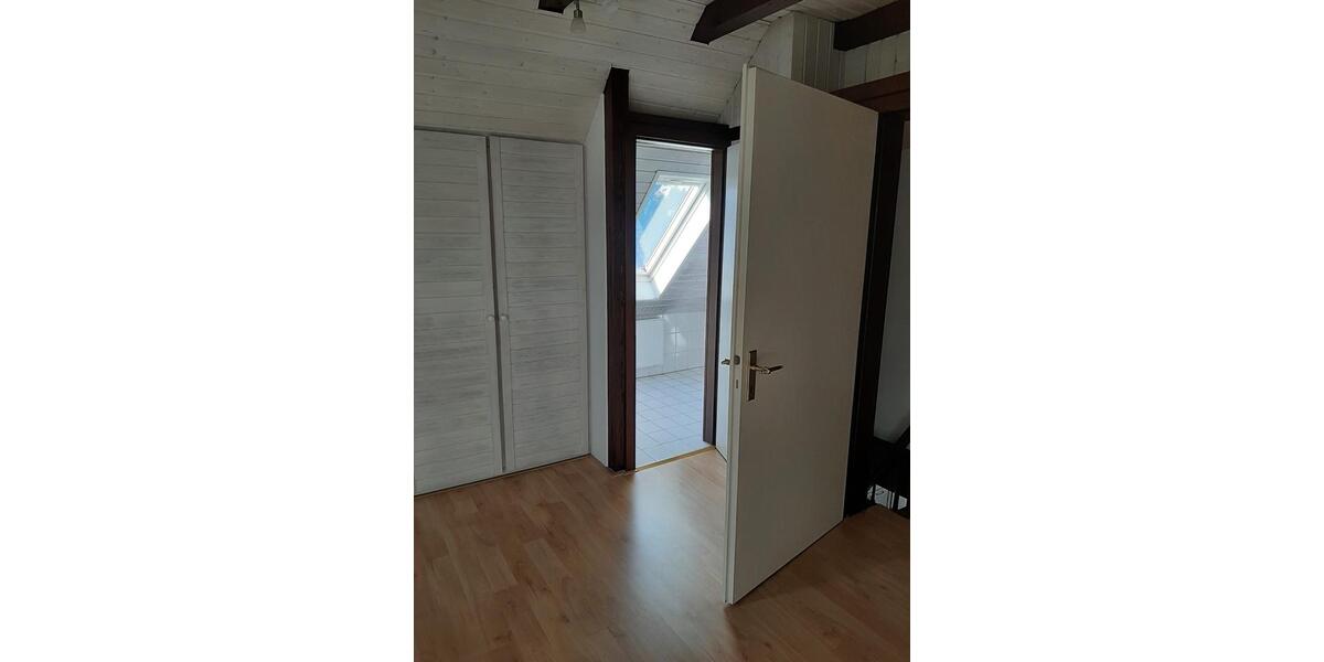 Einfamilienhaus Solingen Ohligs - 4 Zimmer, 110 m&sup2;, 1.410&euro; | Angebot:24563270