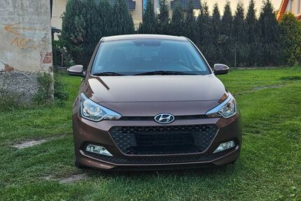 Hyundai i20 70.000 km 9.100 &euro; Hamburg 22149