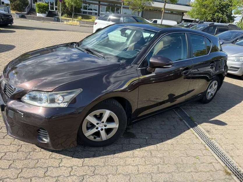 CT 200h