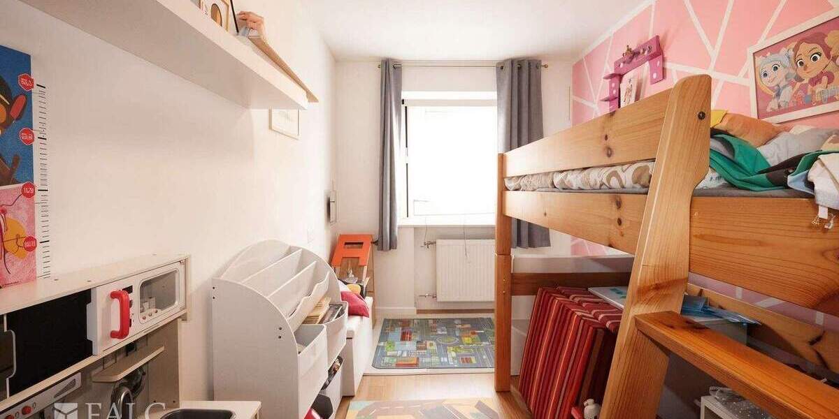 Etagenwohnung Hausham - 3 Zimmer, 65 m&sup2;, 300.000&euro; | Angebot:23969915