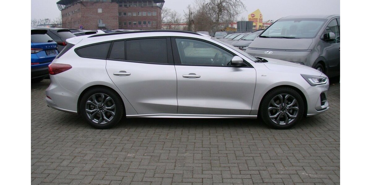 Ford Focus 1.5L TDCi ST-Line X ACC LED AHK HUD Bliss 12.043 km 23.980 &euro; Falkensee 14612