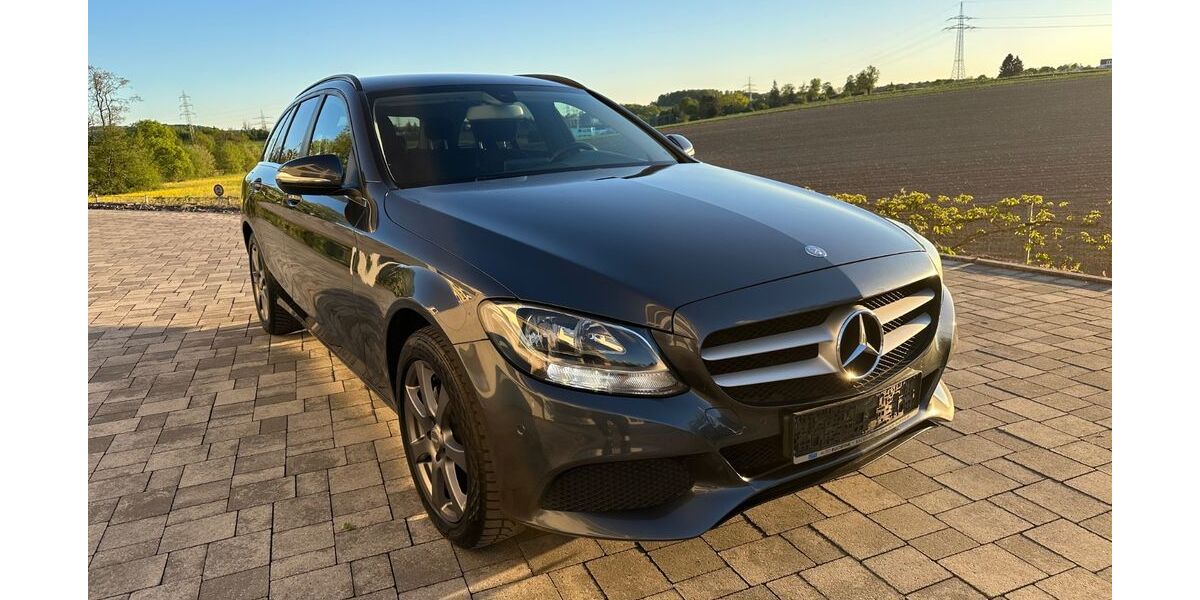 Mercedes-Benz C 200 257.298 km 8.800 &euro; Backnang 71522