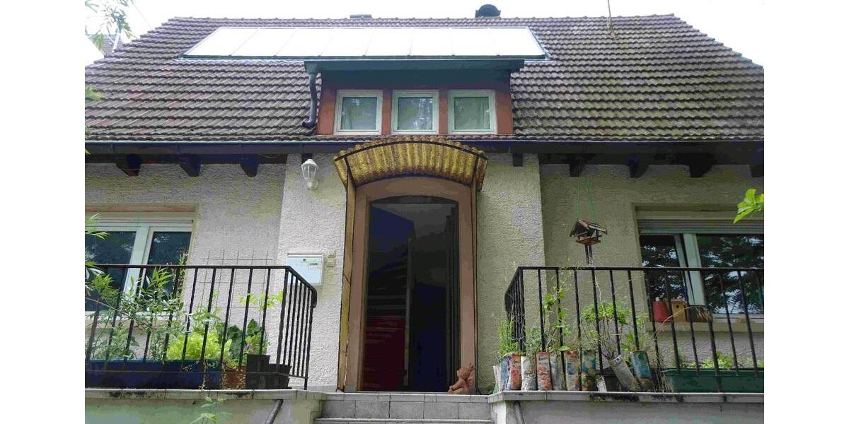 Einfamilienhaus Singen (Hohentwiel) - 6 Zimmer, 131 m&sup2;, 550.000&euro; | Angebot:26975099