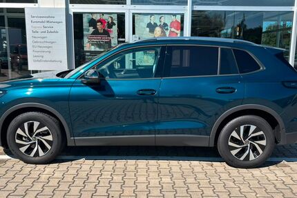 VW Tiguan 3.000 km 33.500 &euro; Ascha 94347