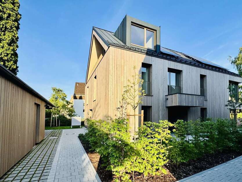 Haus zum Mieten in München 4.124 € 151 m²