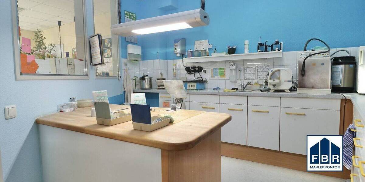 Gewerbeobjekt Schwerin Feldstadt - 5 Zimmer, 129 m&sup2;, 165.000&euro; | Angebot:26869391
