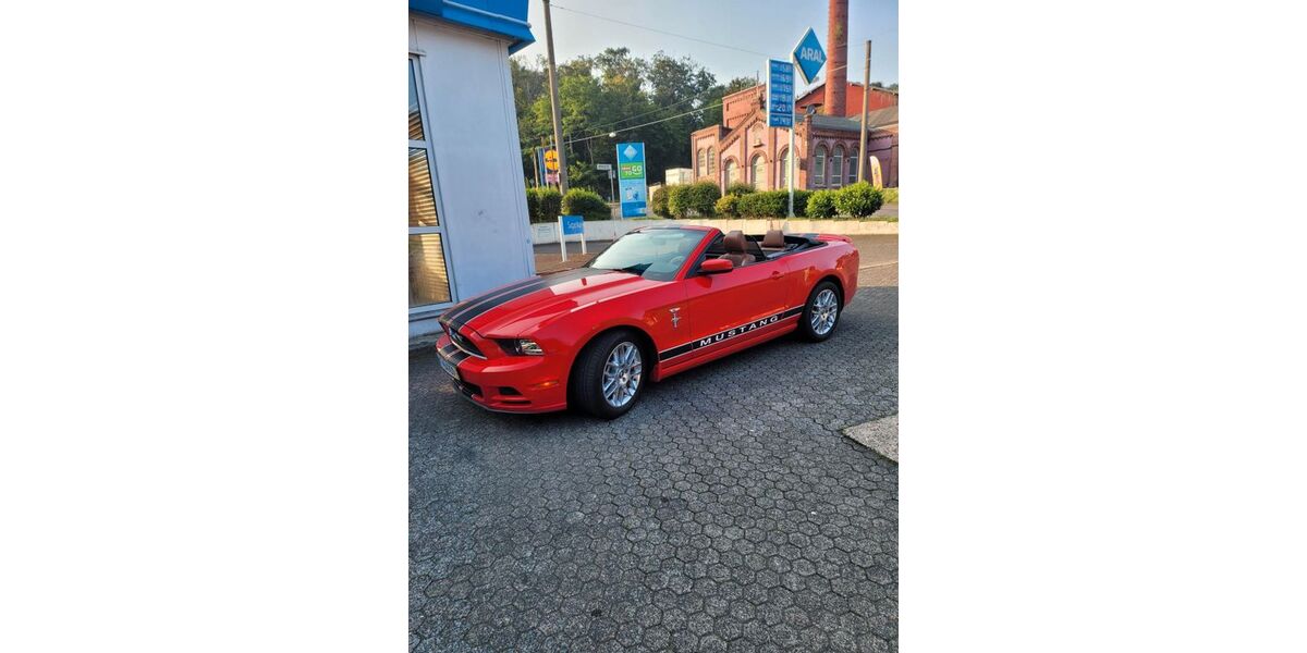 Ford Mustang 136.000 km 14.900 &euro; Wuppertal 42111