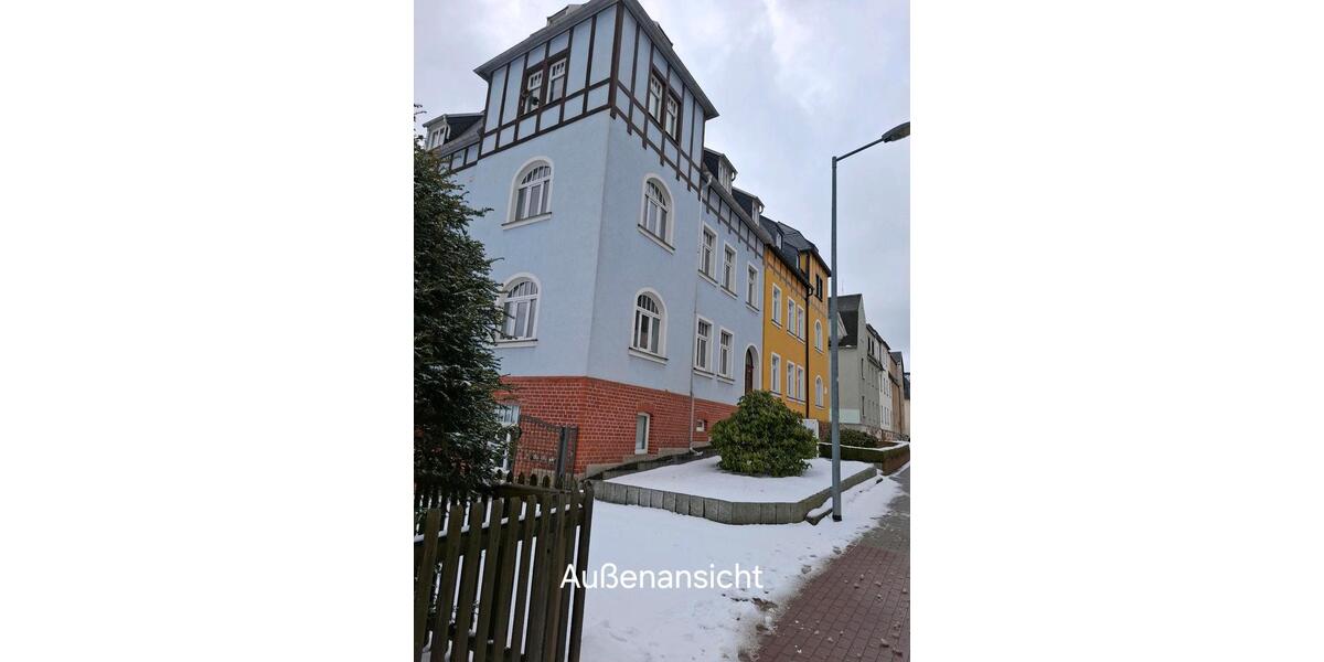 Etagenwohnung Markneukirchen - 4 Zimmer, 80 m&sup2;, 400&euro; | Angebot:25125733
