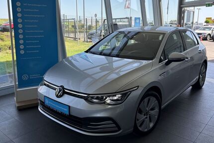 VW Golf 49.725 km 25.650 &euro; Bad Vilbel 61118